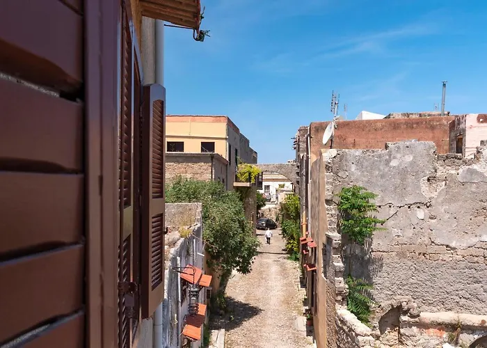 펜션 Traditional 3 Bedroom House In The Old Town Rhodes City