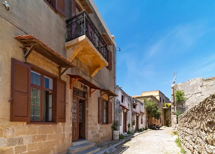 펜션 Traditional 3 Bedroom House In The Old Town Rhodes City