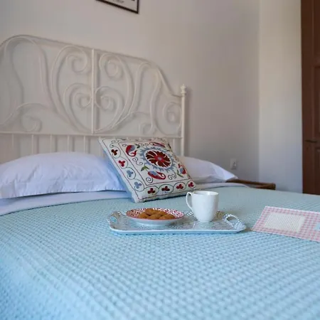 Casa Loza Traditional 3 Bedroom House In The Old Town