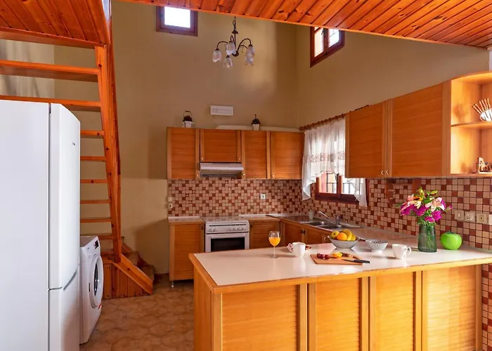 Traditional 3 Bedroom House In The Old Town *