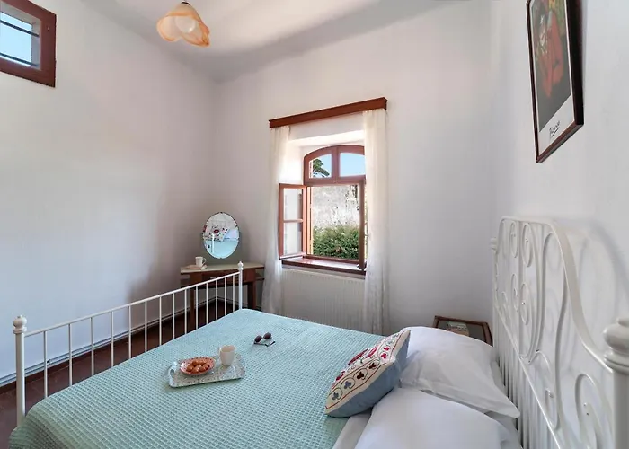 Traditional 3 Bedroom House In The Old Town * Rhodes City